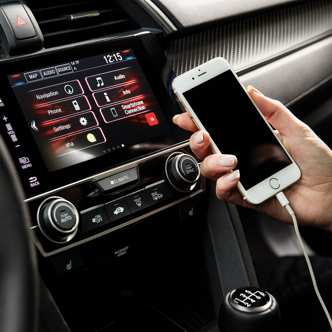 Primo piano del sistema di infotainment Honda CONNECT con Apple iPlay.
