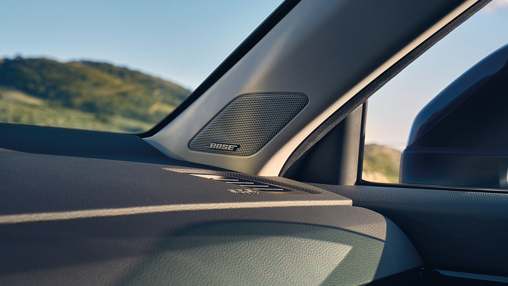 Primo piano degli altoparlanti Bose di Honda CR-V Hybrid.