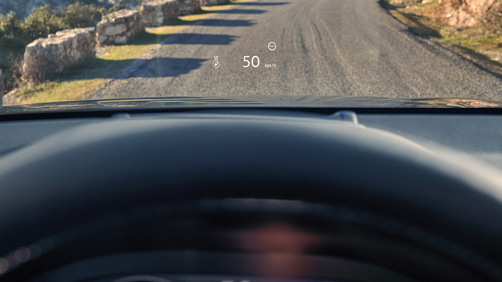 Primo piano dell'Head Up Display di Honda CR-V Hybrid.