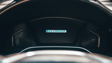Vista dettagliata del sistema active shutter grille della Honda CR-V.