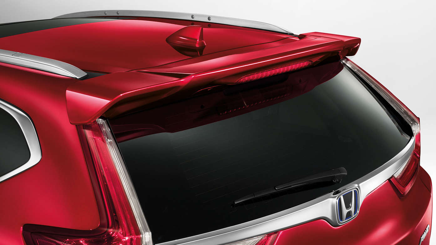 Primo piano dello spoiler portellone di Honda CR-V Hybrid