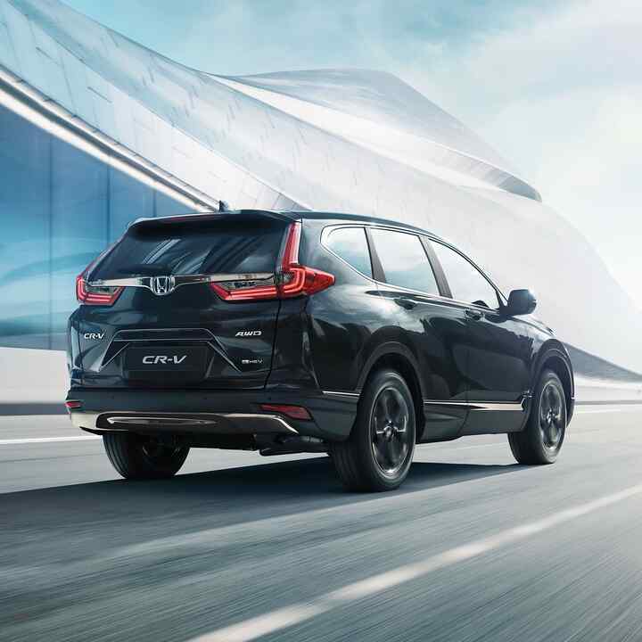 Vista posteriore a tre quarti di Honda CR-V Hybrid Sportline