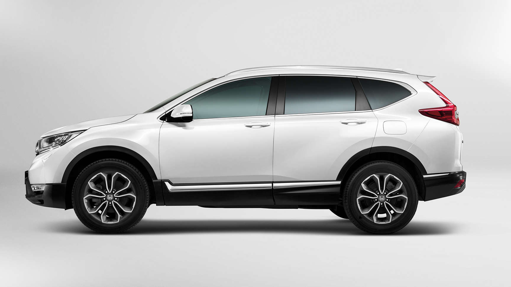 Vista laterale Honda CR-V in studio