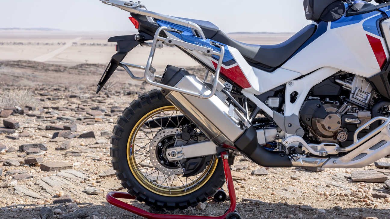 Honda Africa Twin Adventure Sports, ingradimento ruota posteriore.