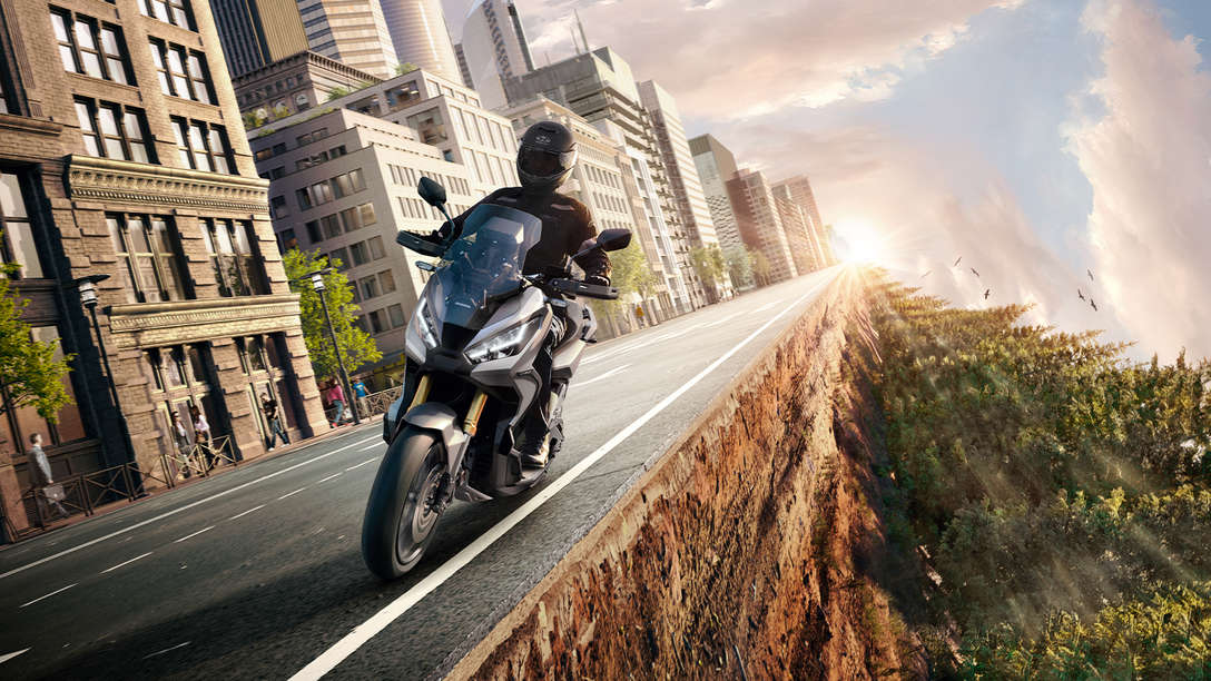 X-ADV, oltre l'asfalto