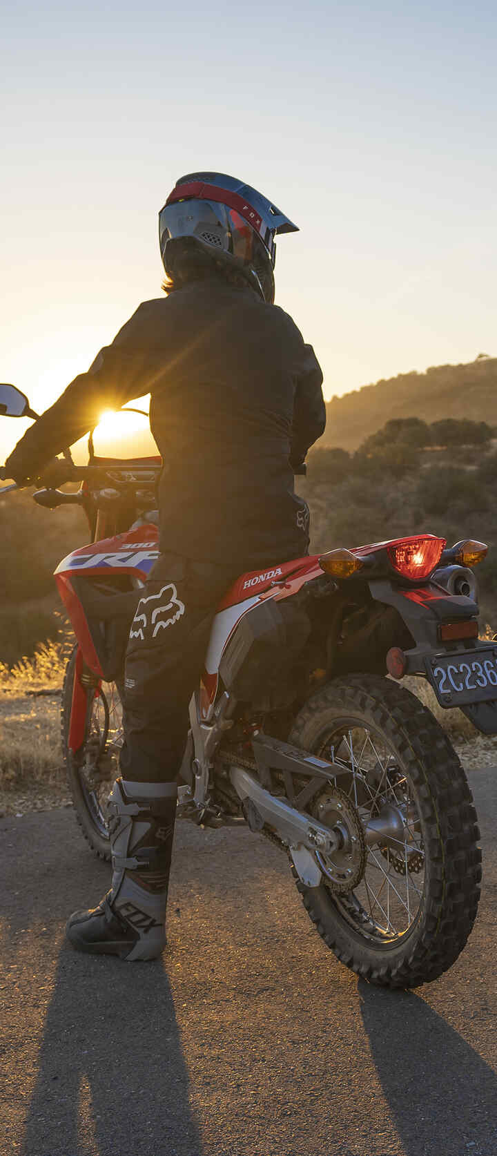 CRF300 parcheggiata al tramonto