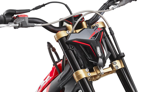 Montesa Cota 301RR ingrandimento sul faro anteriore