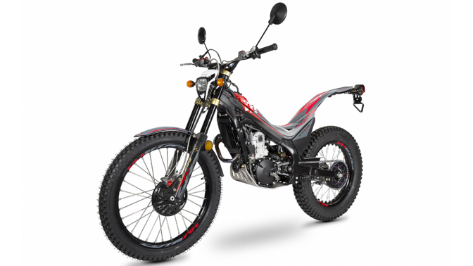 Honda Montesa Cota 301RR inquadratura anteriore sinistra di tre quarti, Fighting Red e Sonic Grey.