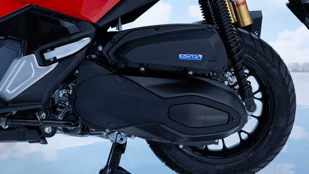 Primo piano della parte posteriore della Honda ADV350.