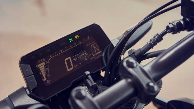 Cruscotto LCD trasparente di Honda CB300R con indicatore della marcia inserita