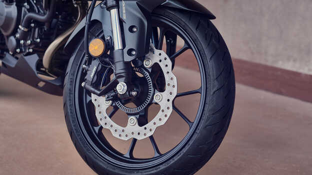 Honda CB300R IMU e controllo della frenata ABS