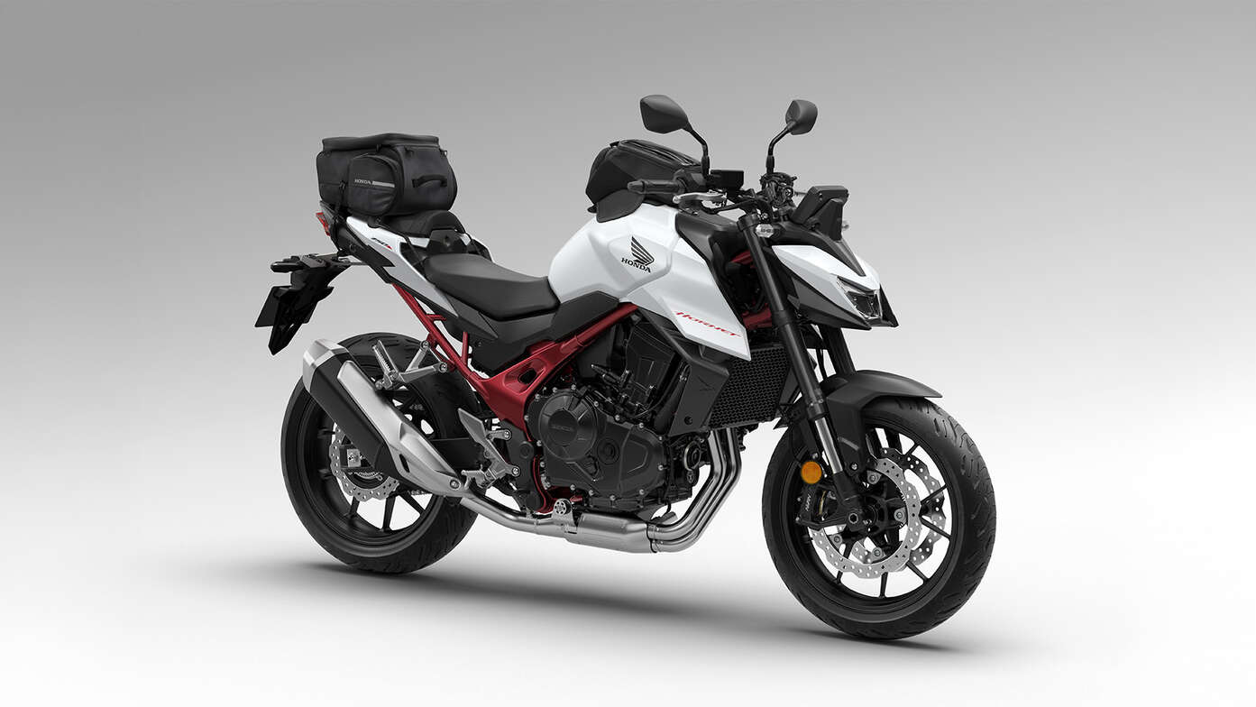 Honda CB750 Hornet con Comfort Pack.