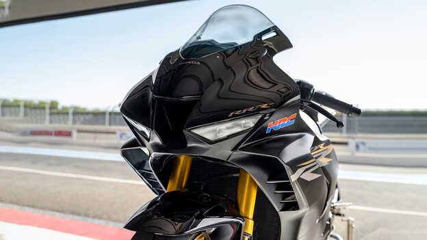 Honda CBR1000RR-R Fireblade SP con condotto delle prese d'aria HRC