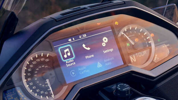 Honda GL1800 Gold Wing Tour, sistema di infotainment per il pilota