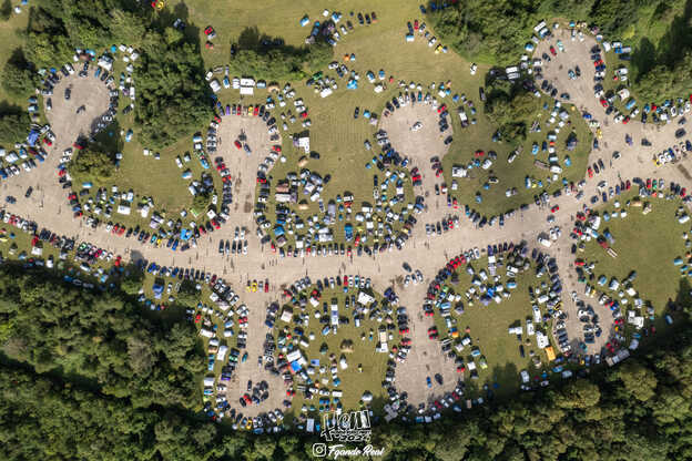 Vista dall'alto dell'Honda Euro Meet 2024 sul Circuit de Clastres