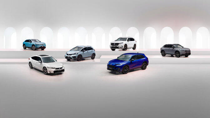 Gamma Honda su un palco