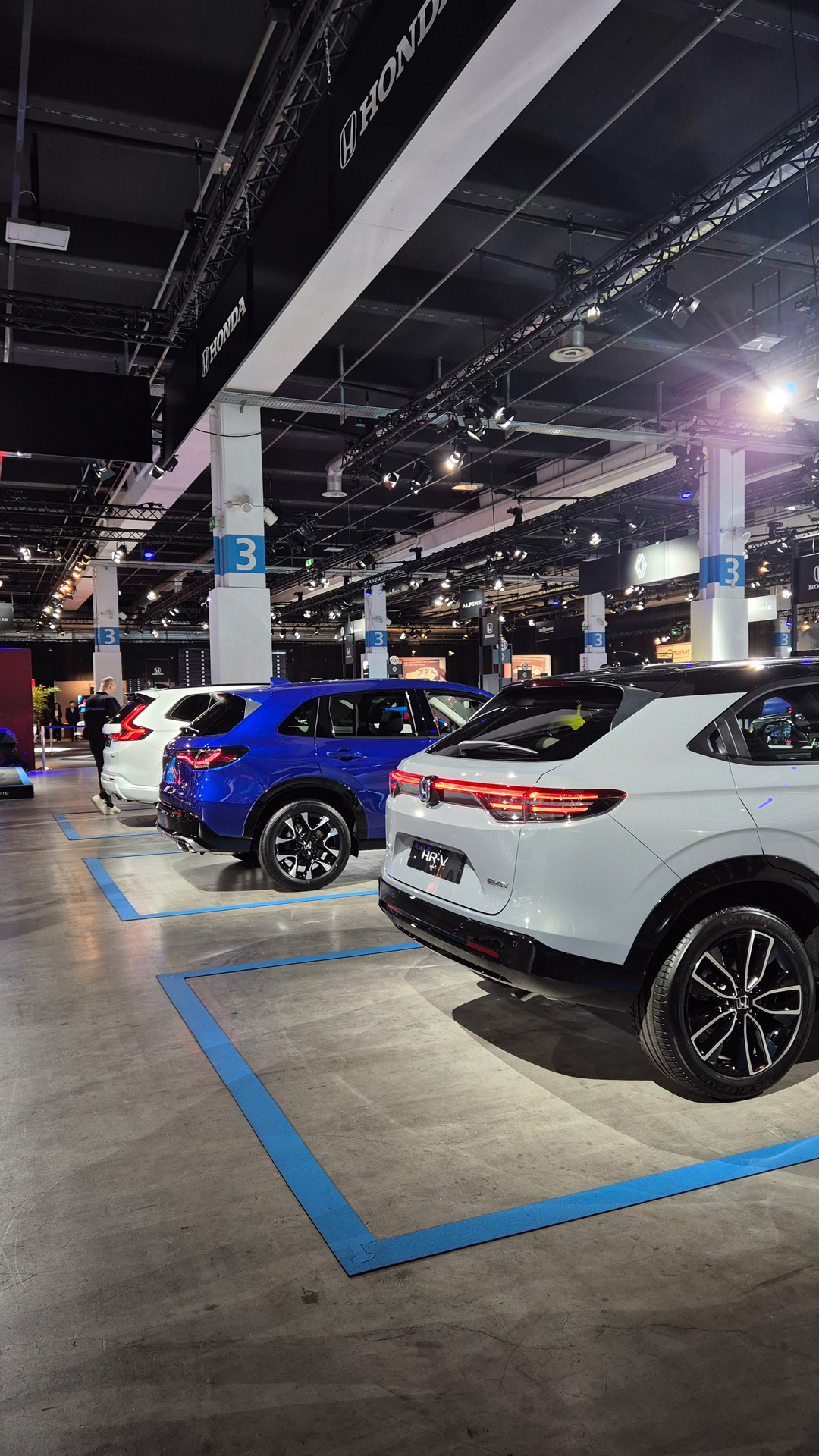 Vista posteriore dell'HR-V, dello ZR-V e del CR-V allo stand Honda all’Auto Zürich 2025