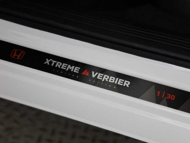 Soglia della porta personalizzata con logo Xtreme Verbier e numerazione