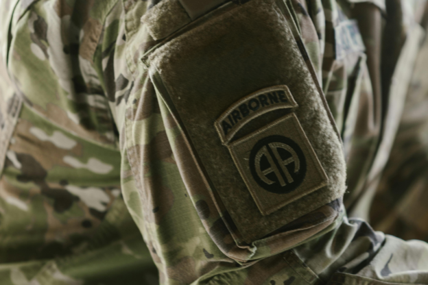 Uniforme militare di un soldato svizzero